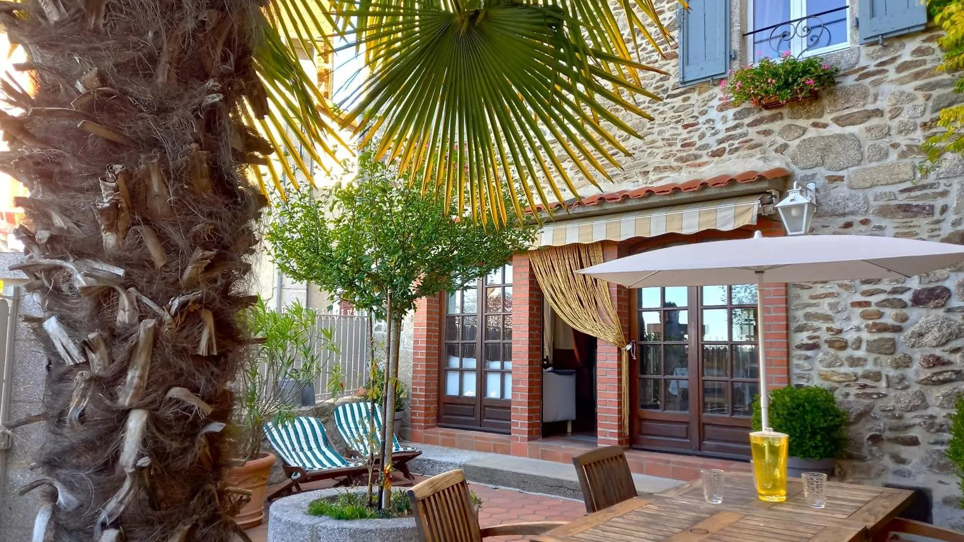 La Maison D'Odette Et Daniel Vitrac  France